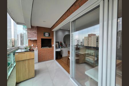 Apartamento à venda com 105m², 2 quartos e 2 vagas Apartamento à venda com 105m², 2 quartos e 2 vagasVaranda