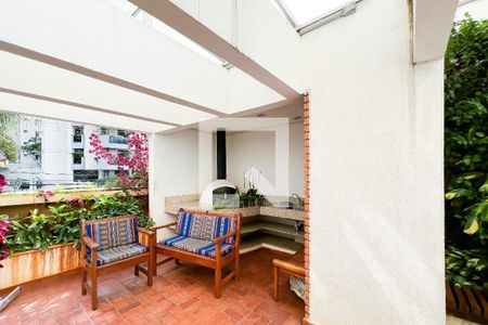 Apartamento à venda com 105m², 2 quartos e 2 vagas Apartamento à venda com 105m², 2 quartos e 2 vagasÁrea comum - Churrasqueira