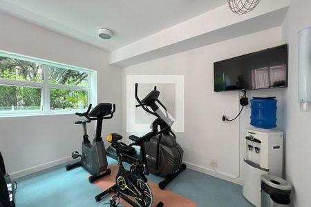 Apartamento à venda com 105m², 2 quartos e 2 vagas Apartamento à venda com 105m², 2 quartos e 2 vagasÁrea comum - Academia