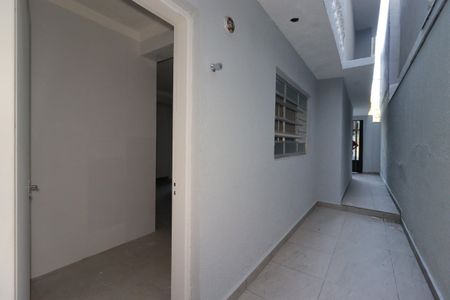 Casa à venda com 227m², 4 quartos e 2 vagasCorredor da Casa 1