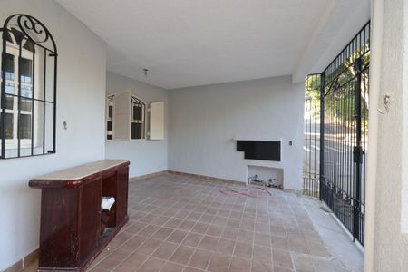 Casa à venda com 227m², 4 quartos e 2 vagasGaragem