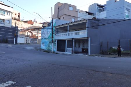 Casa à venda com 227m², 4 quartos e 2 vagasFachada