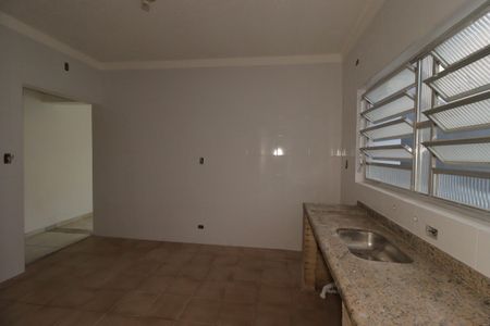 Casa à venda com 227m², 4 quartos e 2 vagasCozinha da Casa 2