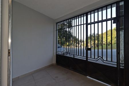 Casa à venda com 227m², 4 quartos e 2 vagasEntrada da Casa 2