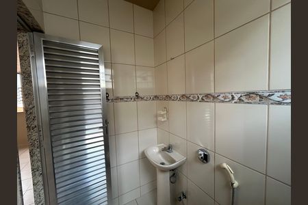 Casa à venda com 156m², 3 quartos e sem vagaBanheiro 3