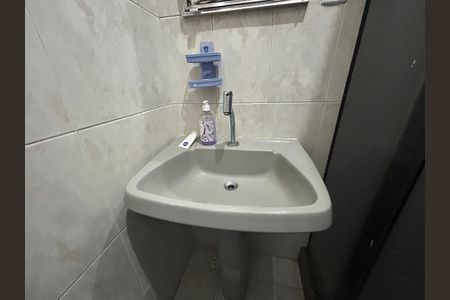Casa à venda com 156m², 3 quartos e sem vagaBanheiro 1