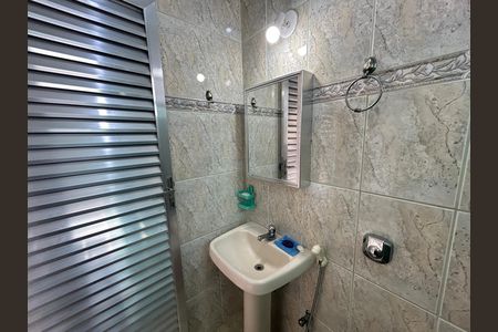Casa à venda com 156m², 3 quartos e sem vagaBanheiro 2