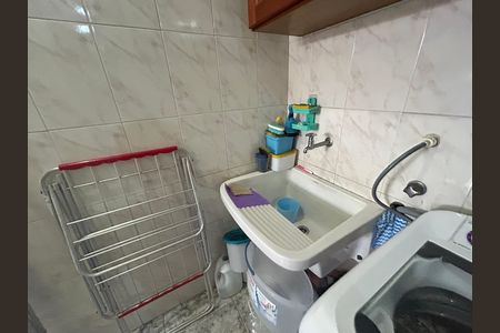 Casa à venda com 156m², 3 quartos e sem vagaÁrea de Serviço