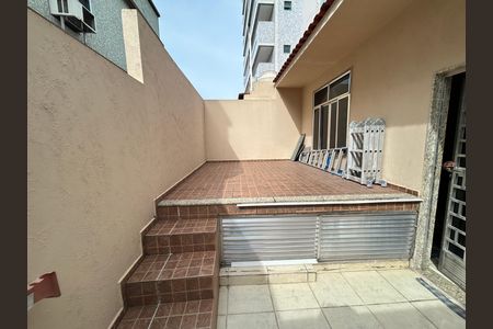 Casa à venda com 156m², 3 quartos e sem vagaÁrea comum