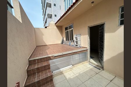 Casa à venda com 156m², 3 quartos e sem vagaÁrea comum