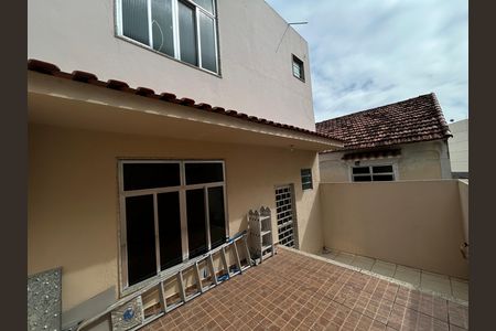 Casa à venda com 156m², 3 quartos e sem vagaÁrea comum