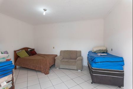 Casa à venda com 1500m², 2 quartos e 8 vagas Casa à venda com 1500m², 2 quartos e 8 vagasQuarto