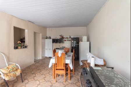 Casa à venda com 1500m², 2 quartos e 8 vagas Casa à venda com 1500m², 2 quartos e 8 vagasCozinha