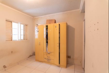 Casa à venda com 1500m², 2 quartos e 8 vagas Casa à venda com 1500m², 2 quartos e 8 vagasSuíte