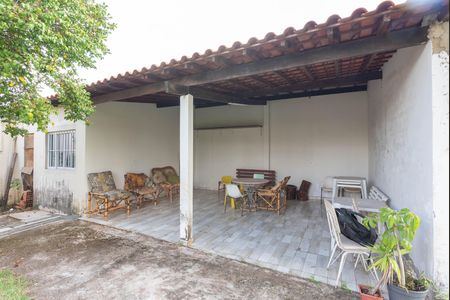 Casa à venda com 1500m², 2 quartos e 8 vagas Casa à venda com 1500m², 2 quartos e 8 vagasVaranda