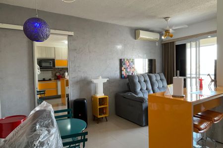 Sala de apartamento para alugar com 1 quarto, 49m² em Vila Matias, Santos