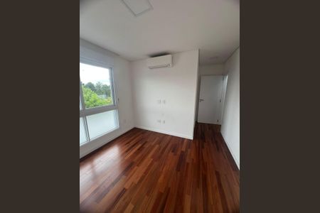 Casa de condomínio para alugar com 270m², 4 quartos e 2 vagasQuarto