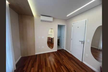 Casa de condomínio para alugar com 270m², 4 quartos e 2 vagasQuarto