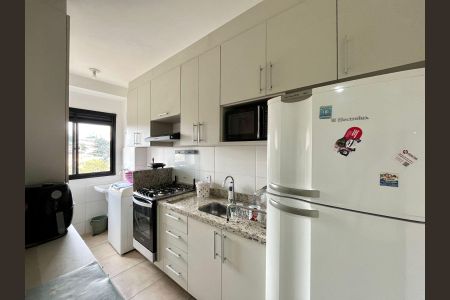 Apartamento à venda com 48m², 2 quartos e 1 vaga Apartamento à venda com 48m², 2 quartos e 1 vagaCozinha e Área de Serviço