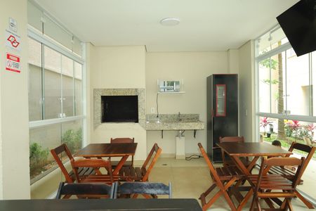 Apartamento à venda com 32m², 2 quartos e sem vagaÁrea comum - Churrasqueira