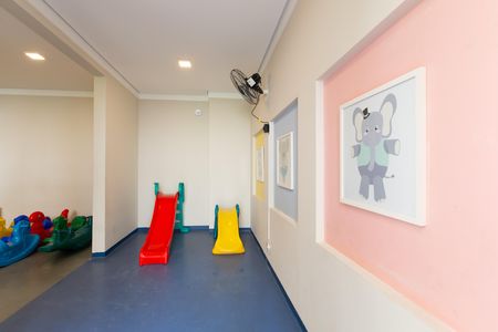 Apartamento à venda com 32m², 2 quartos e sem vagaÁrea comum - Brinquedoteca 