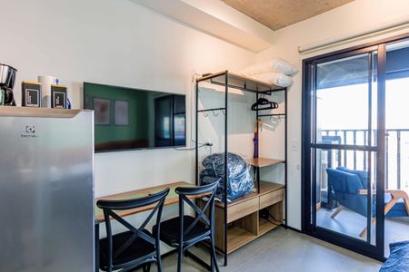 Studio de kitnet/studio para alugar com 1 quarto, 24m² em Cidade Monções, São Paulo