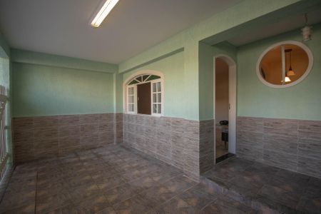 Casa de condomínio para alugar com 200m², 3 quartos e 1 vaga Casa de condomínio para alugar com 200m², 3 quartos e 1 vagaGaragem