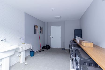 Apartamento para alugar com 37m², 1 quarto e sem vaga Apartamento para alugar com 37m², 1 quarto e sem vagaLavanderia