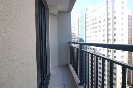 Apartamento para alugar com 42m², 2 quartos e sem vagaSacada