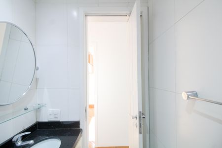 Apartamento à venda com 64m², 3 quartos e 1 vaga Apartamento à venda com 64m², 3 quartos e 1 vagaBanheiro