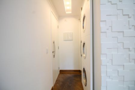 Apartamento à venda com 64m², 3 quartos e 1 vaga Apartamento à venda com 64m², 3 quartos e 1 vagaSala