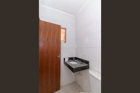 Casa de condomínio para alugar com 55m², 2 quartos e 1 vaga Casa de condomínio para alugar com 55m², 2 quartos e 1 vagaBanheiro da Suíte 1
