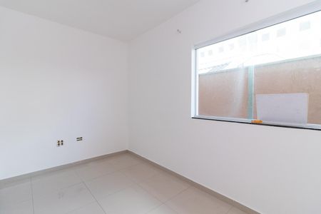 Casa de condomínio para alugar com 55m², 2 quartos e 1 vaga Casa de condomínio para alugar com 55m², 2 quartos e 1 vagaSala