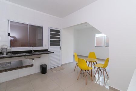Casa de condomínio para alugar com 55m², 2 quartos e 1 vaga Casa de condomínio para alugar com 55m², 2 quartos e 1 vagaCozinha