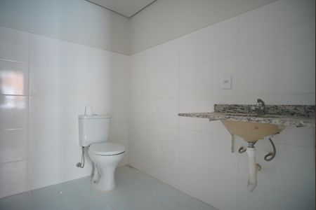 Banheiro de apartamento para alugar com 1 quarto, 35m² em Parque Santa Fé, Porto Alegre