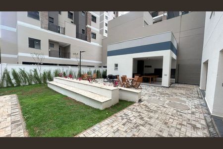 Apartamento para alugar com 37m², 2 quartos e sem vaga Apartamento para alugar com 37m², 2 quartos e sem vagaChurrasqueira