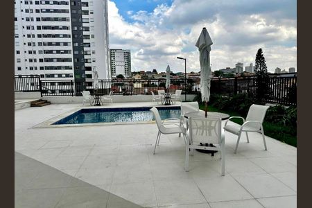 Apartamento para alugar com 56m², 2 quartos e 1 vaga Apartamento para alugar com 56m², 2 quartos e 1 vagaÁrea comum - Piscina