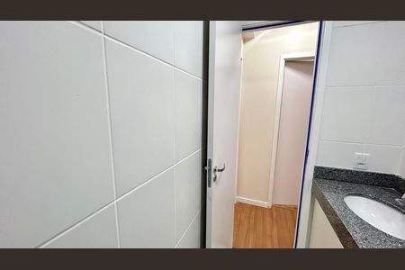 Apartamento para alugar com 56m², 2 quartos e 1 vaga Apartamento para alugar com 56m², 2 quartos e 1 vagaBanheiro 1