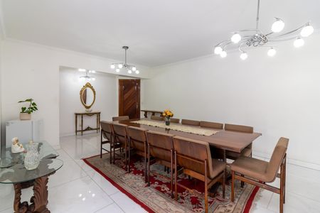 Apartamento à venda com 122m², 3 quartos e 2 vagas Apartamento à venda com 122m², 3 quartos e 2 vagasSala de Jantar