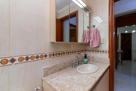 Apartamento à venda com 122m², 3 quartos e 2 vagas Apartamento à venda com 122m², 3 quartos e 2 vagasBanheiro 2