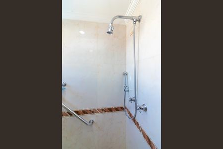 Apartamento à venda com 122m², 3 quartos e 2 vagas Apartamento à venda com 122m², 3 quartos e 2 vagasBanheiro da Suíte