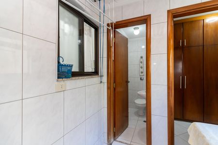 Apartamento à venda com 122m², 3 quartos e 2 vagas Apartamento à venda com 122m², 3 quartos e 2 vagasÁrea de Serviço