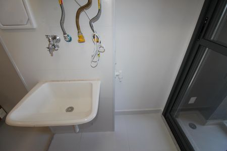 Apartamento para alugar com 58m², 2 quartos e 1 vagaÁrea de Serviço