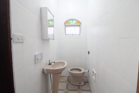 Lavabo de casa para alugar com 2 quartos, 50m² em Jardim Colonial, São Paulo