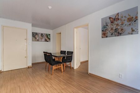 Sala de apartamento à venda com 1 quarto, 40m² em Petrópolis, Porto Alegre
