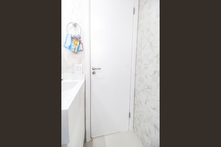 Apartamento à venda com 51m², 2 quartos e 1 vaga Apartamento à venda com 51m², 2 quartos e 1 vagaBanheiro