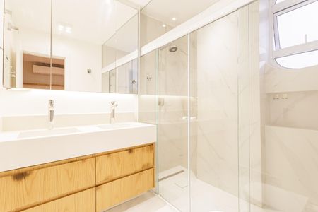 Apartamento à venda com 146m², 3 quartos e 1 vagaBanheiro da Suíte