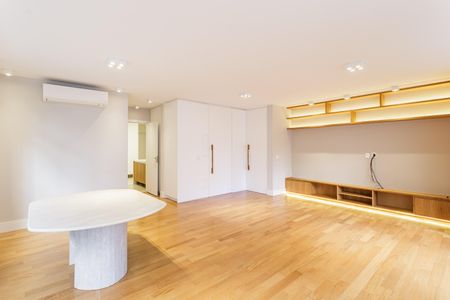 Sala de apartamento para alugar com 3 quartos, 146m² em Itaim Bibi, São Paulo
