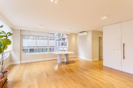 Apartamento à venda com 146m², 3 quartos e 1 vagaSala