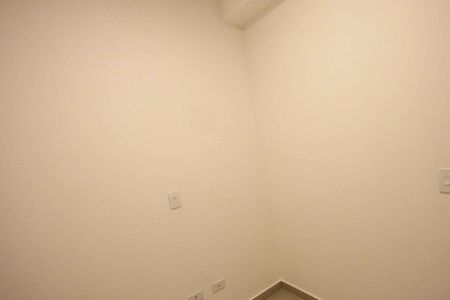 Apartamento para alugar com 34m², 2 quartos e sem vaga